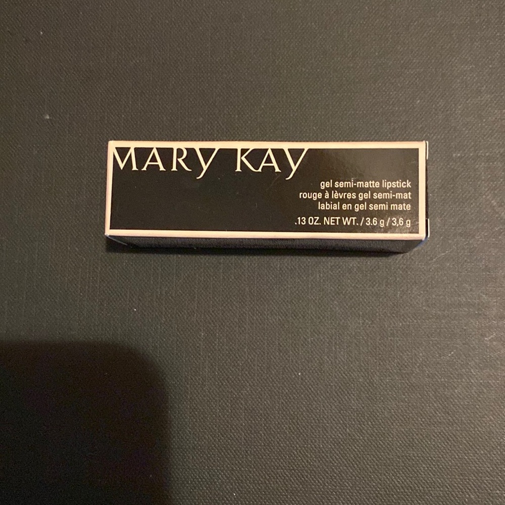 Mary Kay Gel Semi-Matte Lipstick (Blush Velvet)